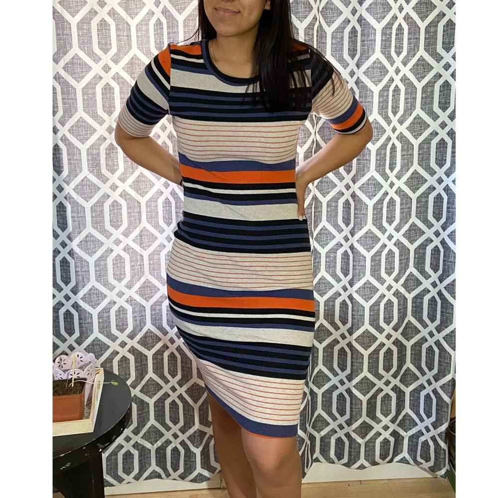 Elbow sleeve Dress